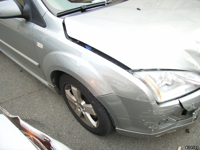 小弟發生車禍了.....請站上各位大大幫忙看看我後續該怎麼做?