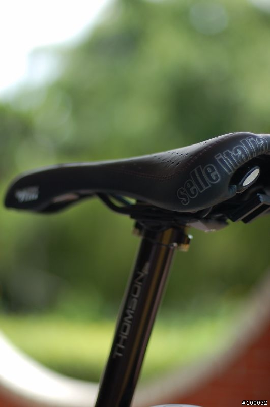 新的０８..XTR.........後變....夜襲部隊的重裝上陣....SPECIALIZED EPIC.......上..