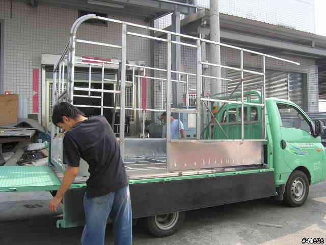 一車多用我的承載式露營車