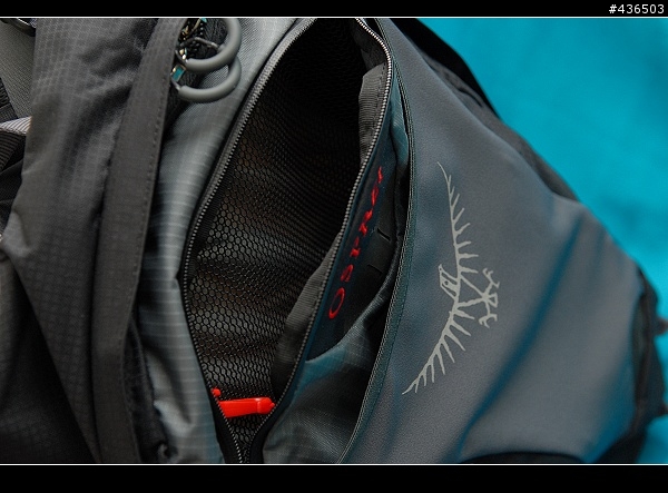 [分享] Osprey Stratos 18 水袋背包