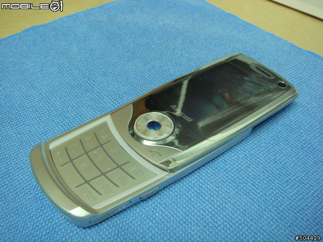 [分享]薄的性感~~SAMSUNG U708 極速登場！(圖片)