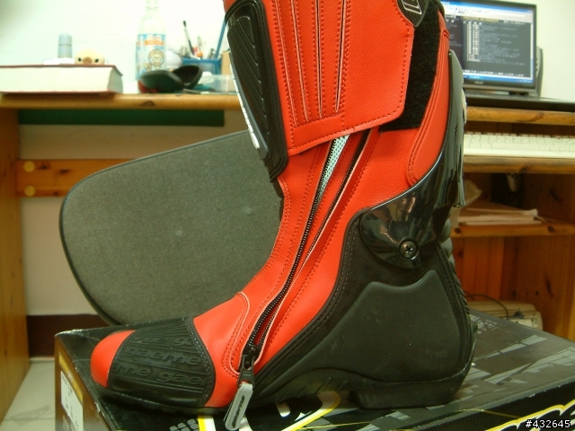 [分享]Only footwear------Gaerne G:RW  賽車靴