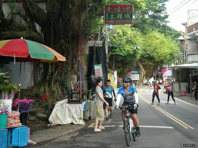 第一次挑戰三重至八拉卡公路,陡波實照,也流了一點血.