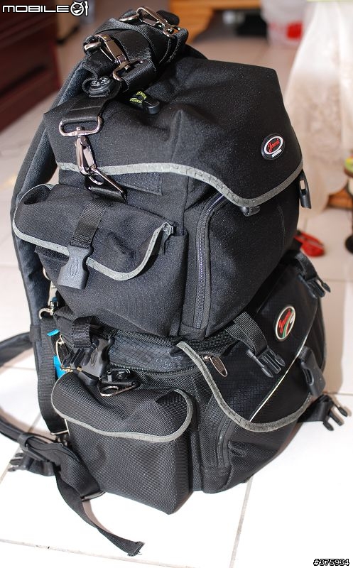 [分享]續D40後, 給老婆用的後背式背包