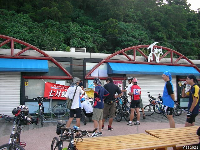 第一次挑戰三重至八拉卡公路,陡波實照,也流了一點血.