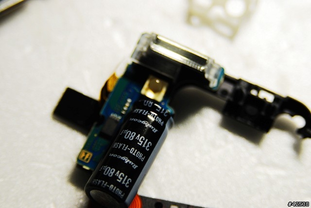 [拆解]SONY T3 無聊暴力拆解