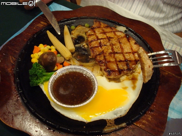 [阿牛食記]不平價卻物超所值的新平價牛排館