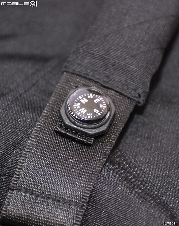 [分享]續D40後, 給老婆用的後背式背包