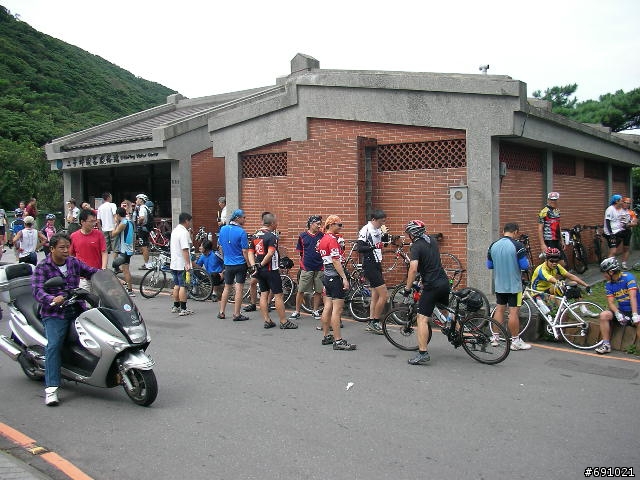 第一次挑戰三重至八拉卡公路,陡波實照,也流了一點血.