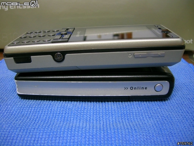 [分享]來一隻金色的K810i"開箱照"!!