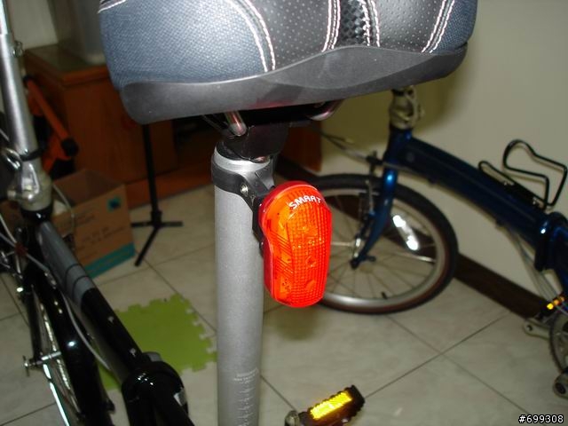 SMART尾燈DIY於DAHON小折車