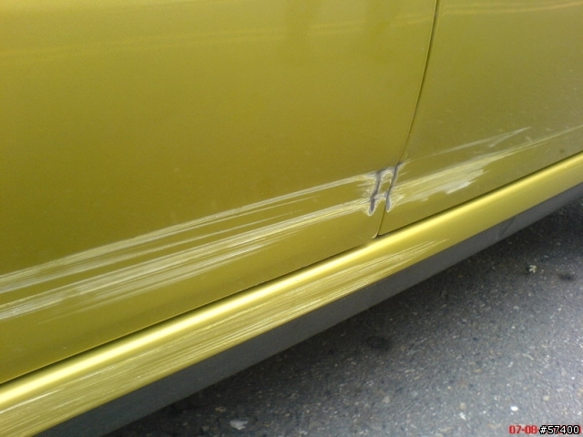 [求救]烤漆嚴重受損，該如何處理??