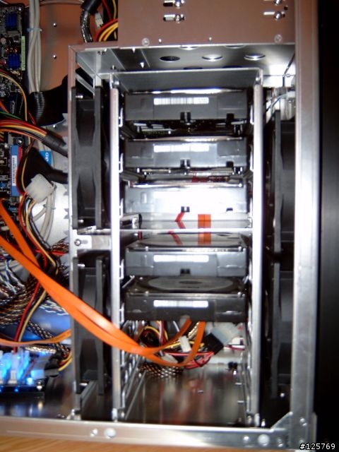 今天終於到貨的~~聯力PC-A71~~(新增圖片)
