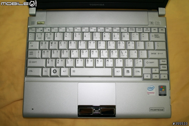TOSHIBA R500超不專業開箱文~(圖多)