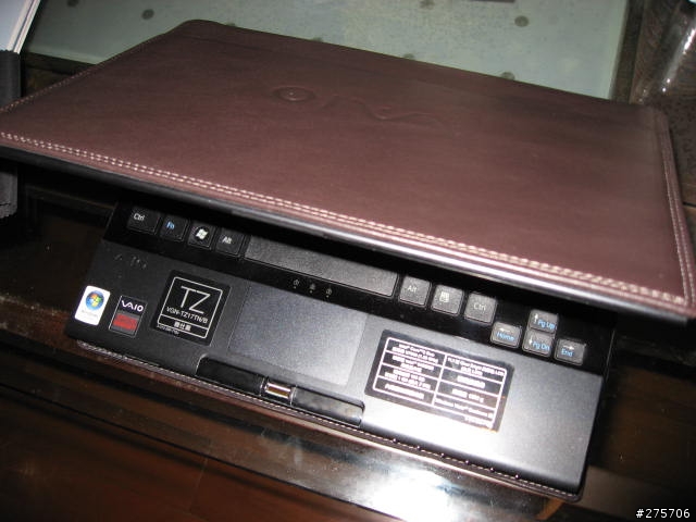 替我的 SONY TZ17 包上一層皮