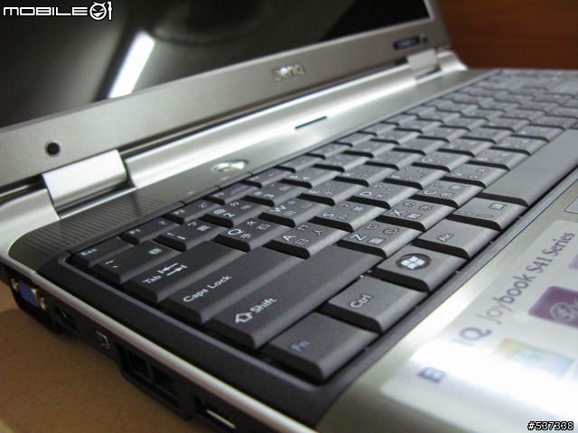 [開箱文]BENQ S41-T23