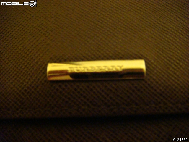 [分享]低調的Burberry 中夾