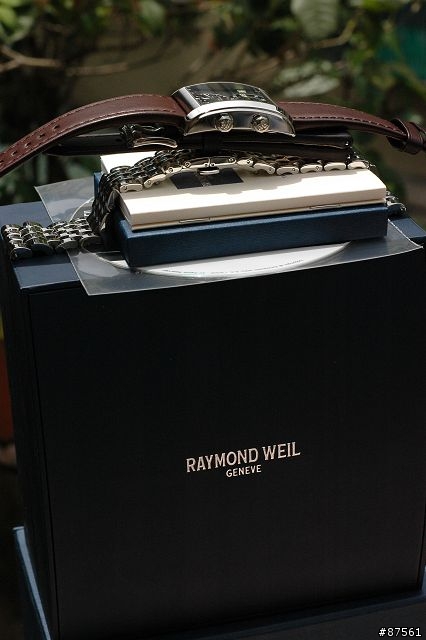[分享]蕾蒙威 Raymond Weil最具有藝術氣息，瑞士日內瓦工藝兩地時區自動上鍊機械錶，開箱圖多