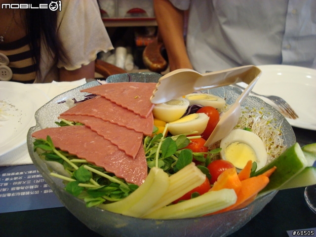 [阿牛食記]不平價卻物超所值的新平價牛排館