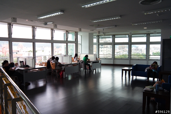 台北市立圖書館-石牌分館
