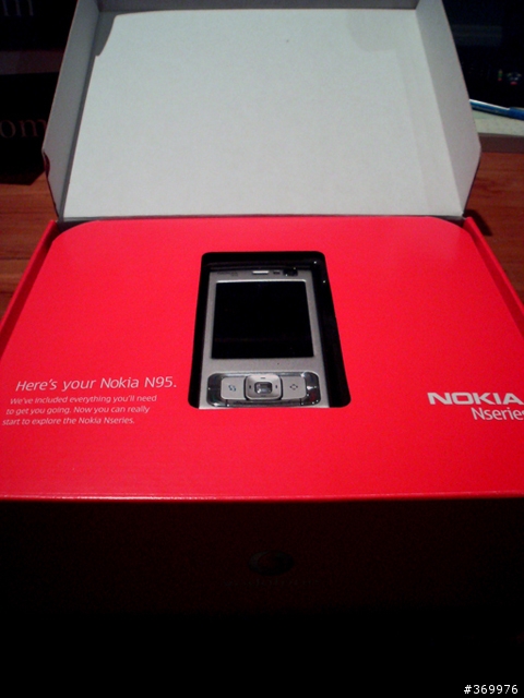 [國外敗家+開箱] NOKIA N95 Vodafone 版本