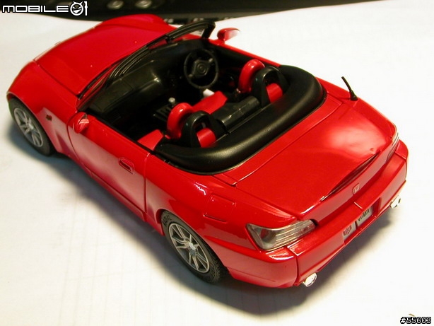 [開箱變形文] BT-12 Honda S2000 變形金鋼
