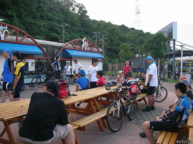 第一次挑戰三重至八拉卡公路,陡波實照,也流了一點血.