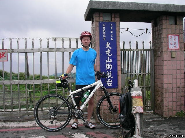 第一次挑戰三重至八拉卡公路,陡波實照,也流了一點血.