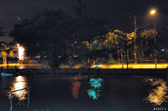 我家門前淹大水