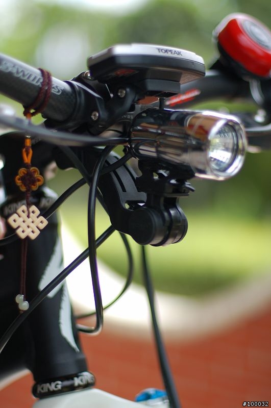 新的０８..XTR.........後變....夜襲部隊的重裝上陣....SPECIALIZED EPIC.......上..