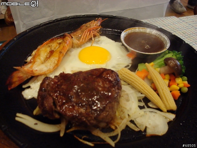 [阿牛食記]不平價卻物超所值的新平價牛排館