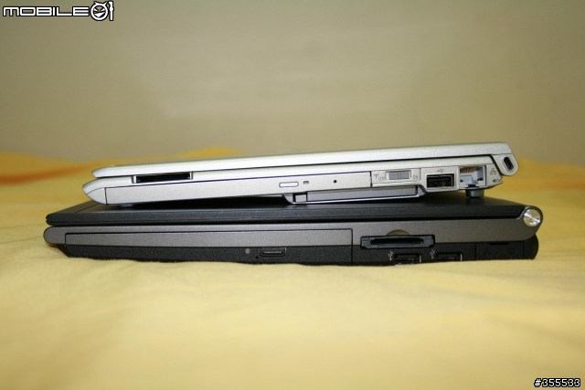 TOSHIBA R500超不專業開箱文~(圖多)