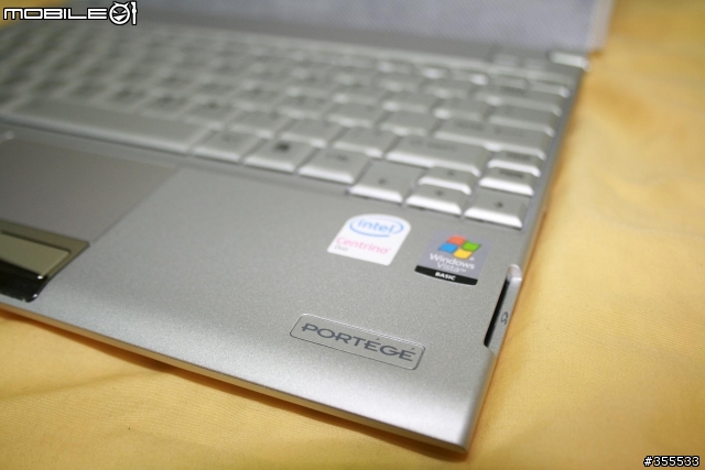 TOSHIBA R500超不專業開箱文~(圖多)
