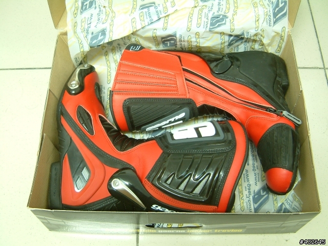 [分享]Only footwear------Gaerne G:RW  賽車靴