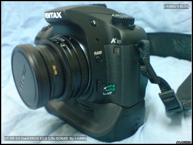 [分享]PENTAX-K10D垂直把手(D-BG2)
