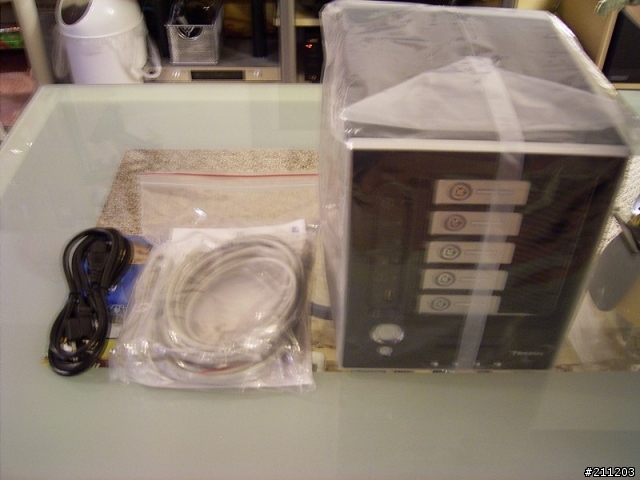 [分享] Thecus N5200 NAS Server 5TB 入手