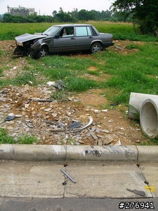 9/15發生的車禍~VOLVO 740(內有圖,無血腥)