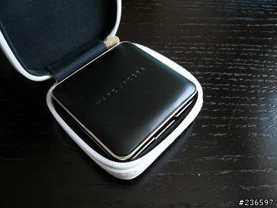 [敗家贈品] Marc Jacobs solid perfume