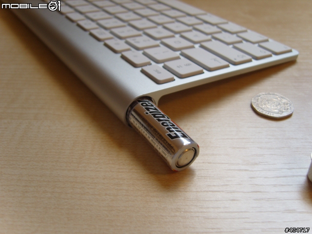 [分享] New Apple Wireless Keyboard 開箱文 [English]