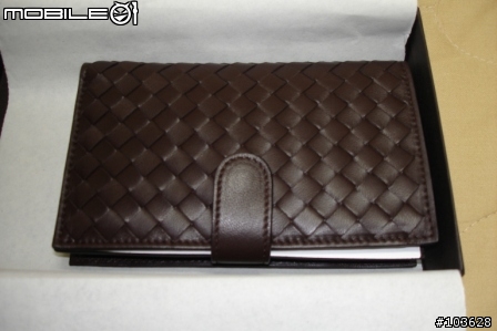BOTTEGA VENETA for WOMAN 同場加映DUNHILL D-eight Black 黑色帆布斜背包