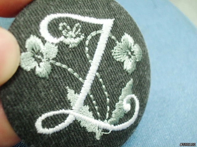 [求助] 尋找"刺繡"胸章