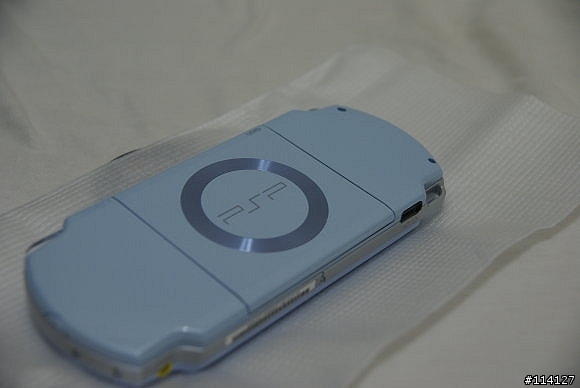 PSP-2000FB 開箱~~~