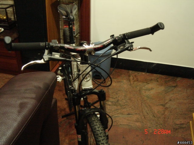 [分享]剛入手的Topeak車前袋 2007年最新款 改小彎把及短龍頭最近照