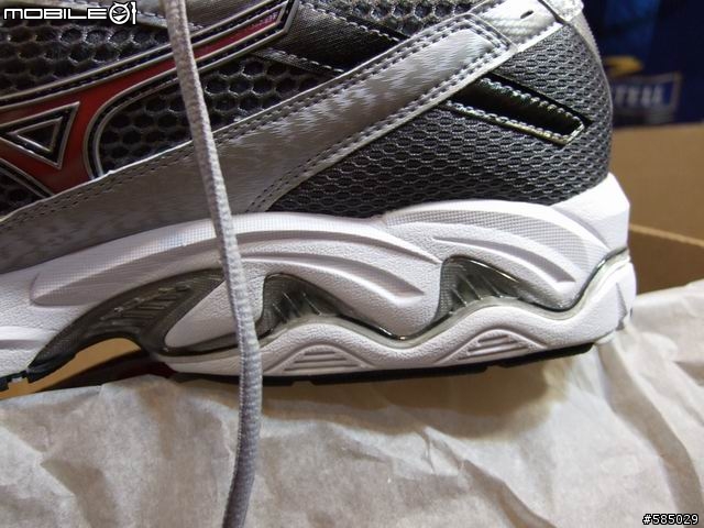[分享]mizuno wave nexus 8KN-74664