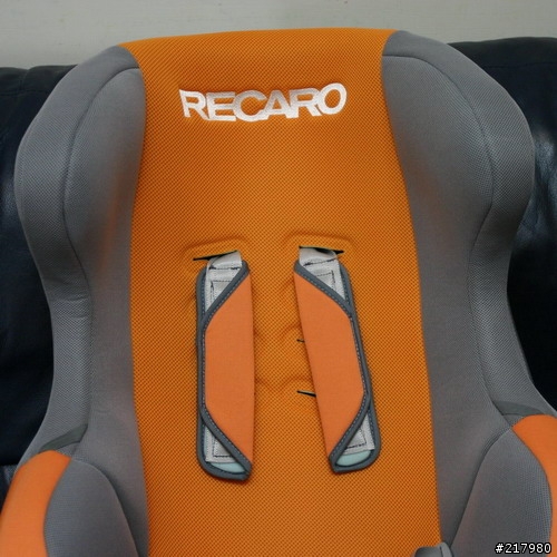 [分享]準備使用的recaro 0+的0~4歲汽車安全座椅.