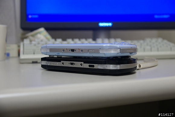PSP-2000FB 開箱~~~