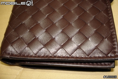 BOTTEGA VENETA for WOMAN 同場加映DUNHILL D-eight Black 黑色帆布斜背包