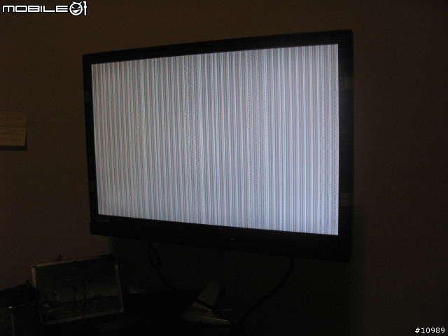 [求助]新電腦剛開始顯示不正常(有圖)