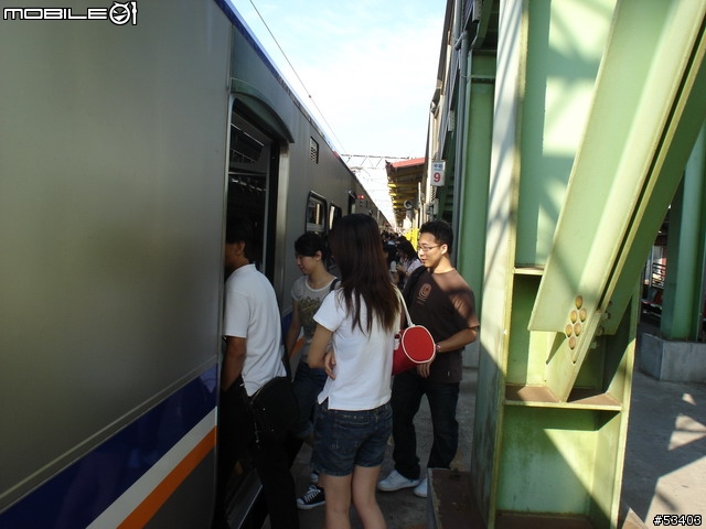 [鐵道初體驗] EMU 700 型 區間快車初乘體驗!
