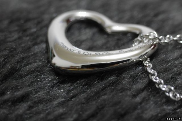 [分享] TIFFANY & CO. OPEN HEART AND BEAN